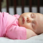 العودة إلى النوم :(SIDS) متلازمة موت الرضع المفاجئ